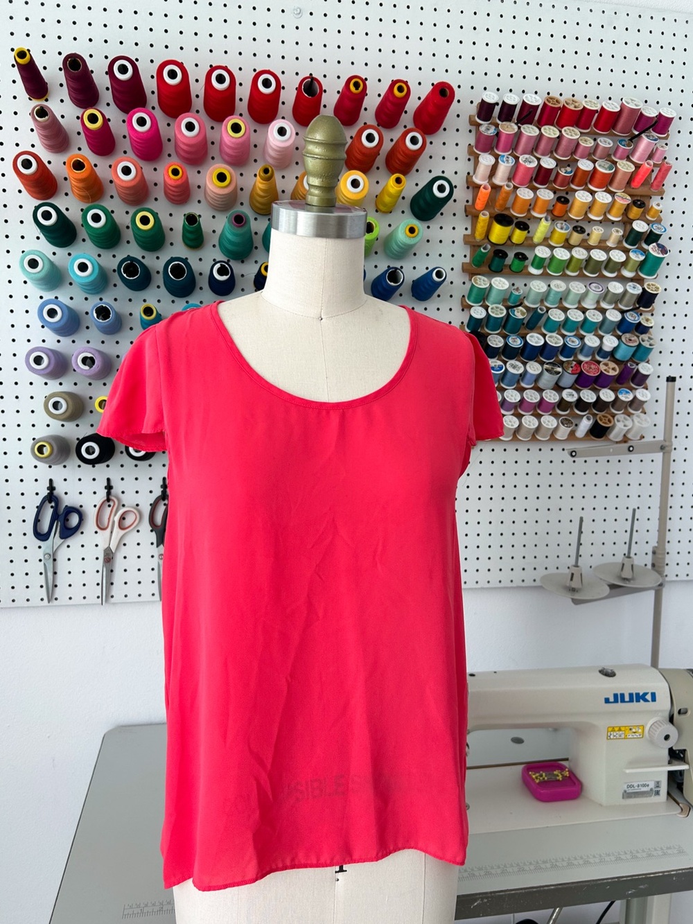 Pink Rose Scoop Neck Short-Sleeve Blouse | High-Low Style | Bright Coral